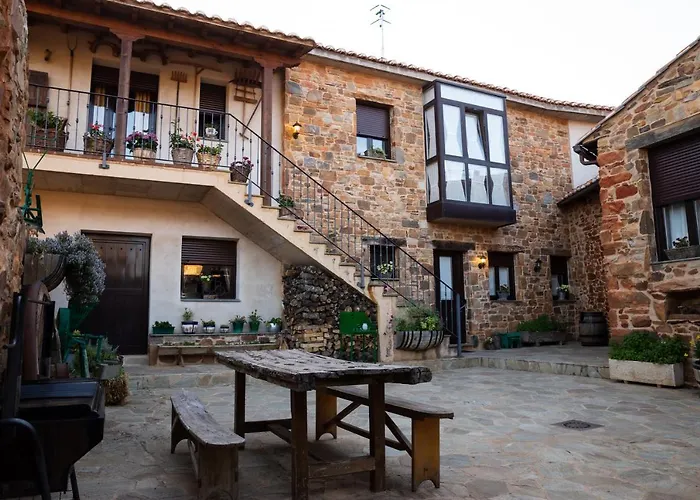 Casa Magueeto Kır Evi Combarros